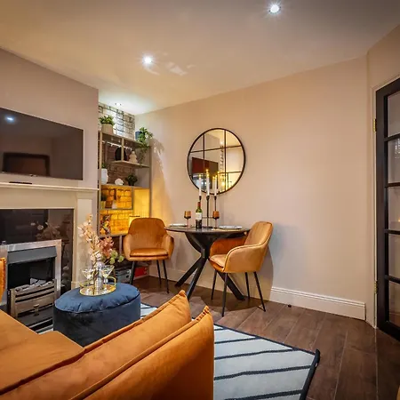 Escape Sleeps 6 Casa vacanze Waterford