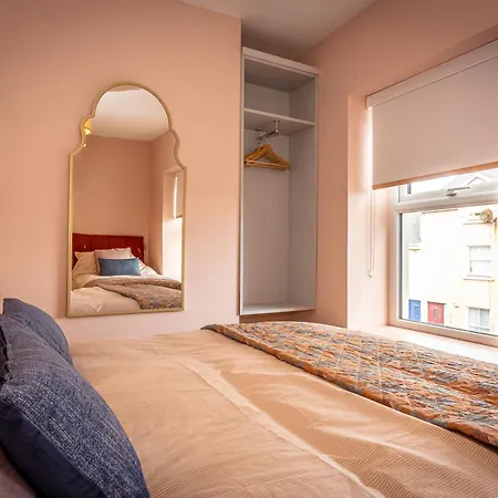 Escape Sleeps 6 Casa vacanze