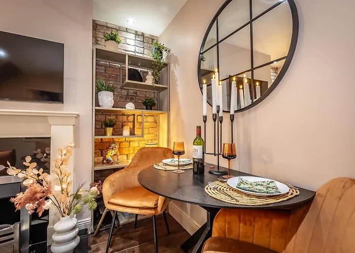 Escape Sleeps 6 Feriehus Waterford