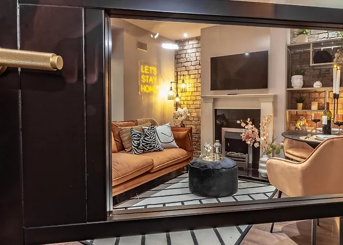 Escape Sleeps 6 * Waterford