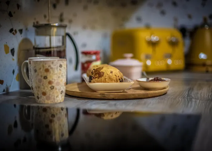 Escape Sleeps 6 Waterford