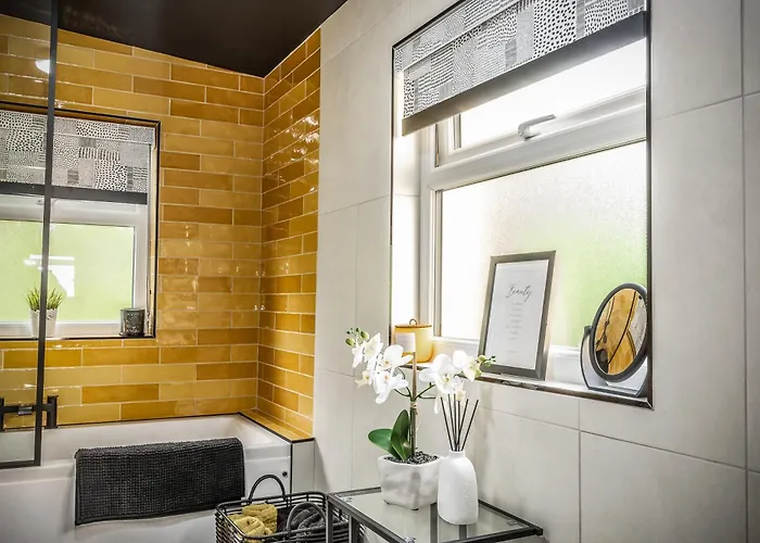 Escape Sleeps 6 * Waterford